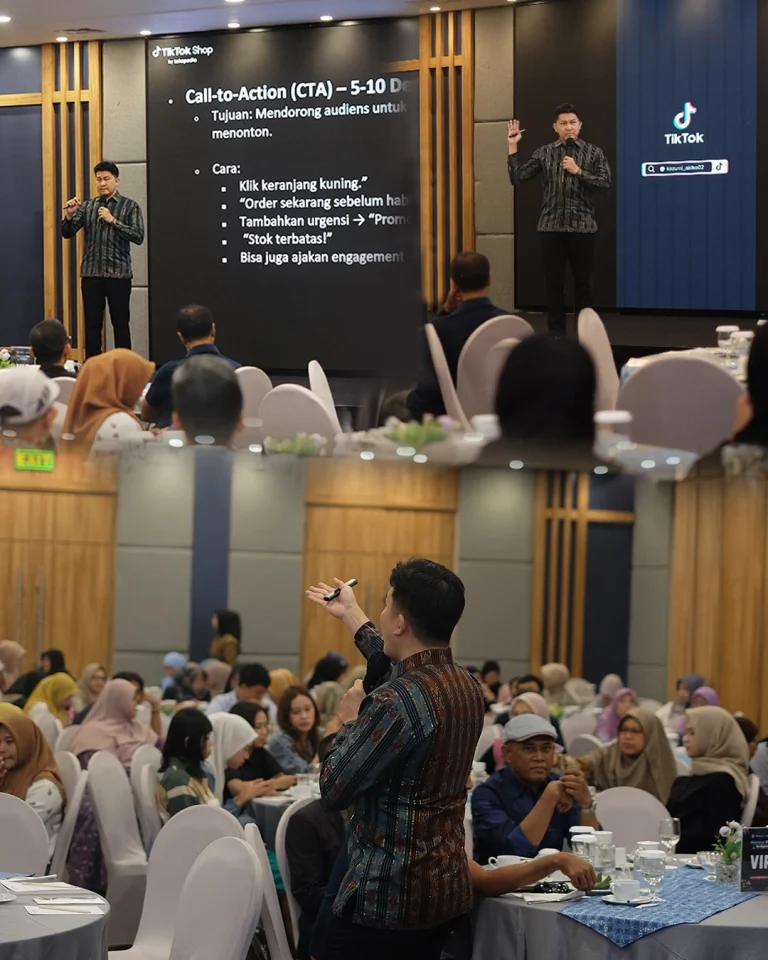 Instagram post from visualimageindonesia. This post is in position 6.